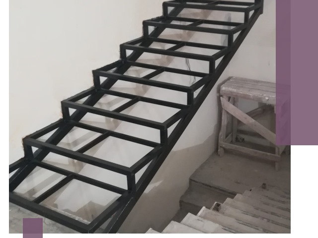 Демонтаж лестниц на металлокаркасе в Комсомольске-на-Амуре: быстрый вывоз и разбор