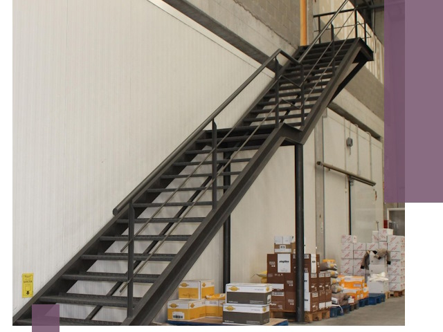 Лестницы для производства в Комсомольске-на-Амуре — изготовление и монтаж