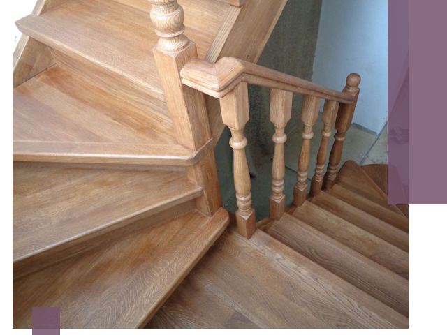 Дубовые лестницы под ключ в Комсомольске-на-Амуре: изготовление и монтаж