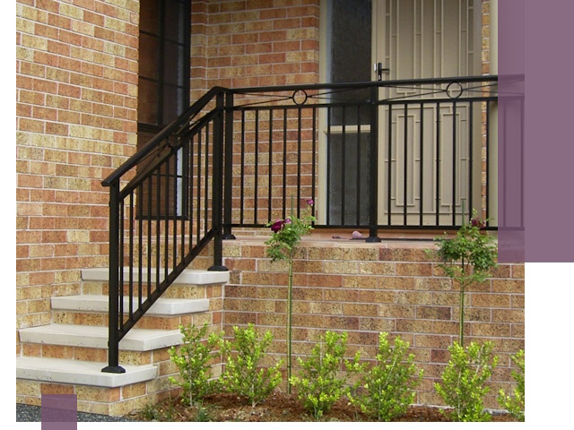 Уличные перила из металла под ключ в Комсомольске-на-Амуре