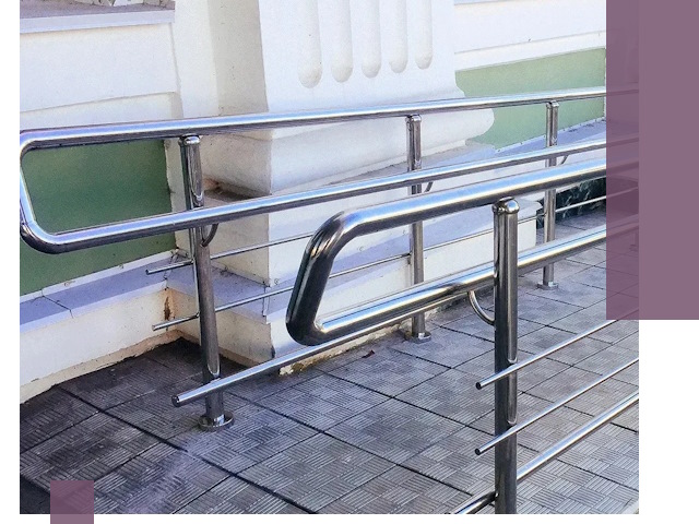 Ограждения пандусов из металла и нержавейки в Комсомольске-на-Амуре