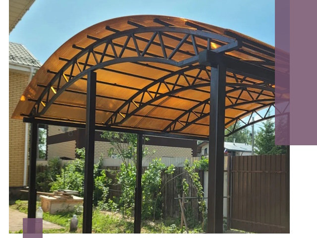 Изготовление навесов под ключ в Комсомольске-на-Амуре из качественных материалов