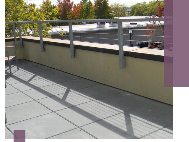 Металлические парапеты под ключ в Комсомольске-на-Амуре: монтаж и изготовление