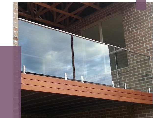 Стеклянные парапеты на крыше и террасе в Комсомольске-на-Амуре от 11480 руб. | ПРОЛЁТ-Кмс