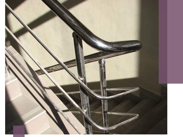 Поручни из нержавеющей стали под ключ в Комсомольске-на-Амуре